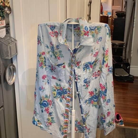 Ny Vintage button down floral. Worn about 5x - Picture 6 of 10